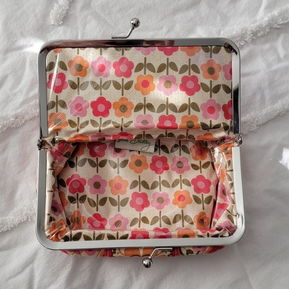 VERA BRADLEY FOLKLORIC SNAP CHANGE PURSE - Picture 7 of 7